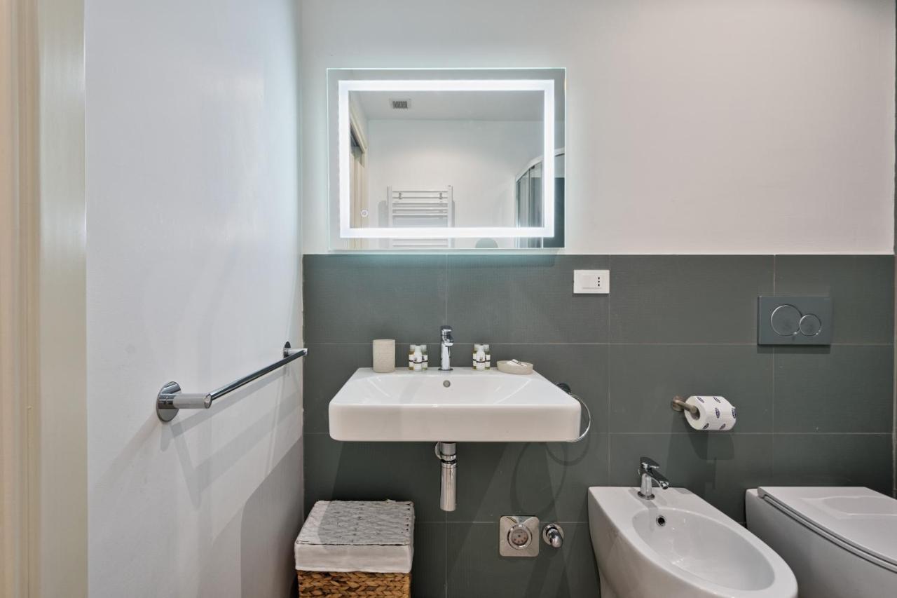 Porta Susa Elegant & Design Apartment Torino Eksteriør billede